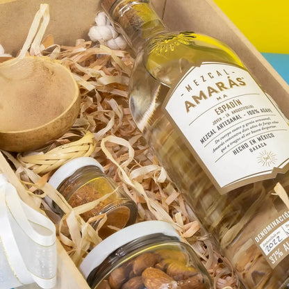 Regalo sorpresa arreglo de botella mezcal