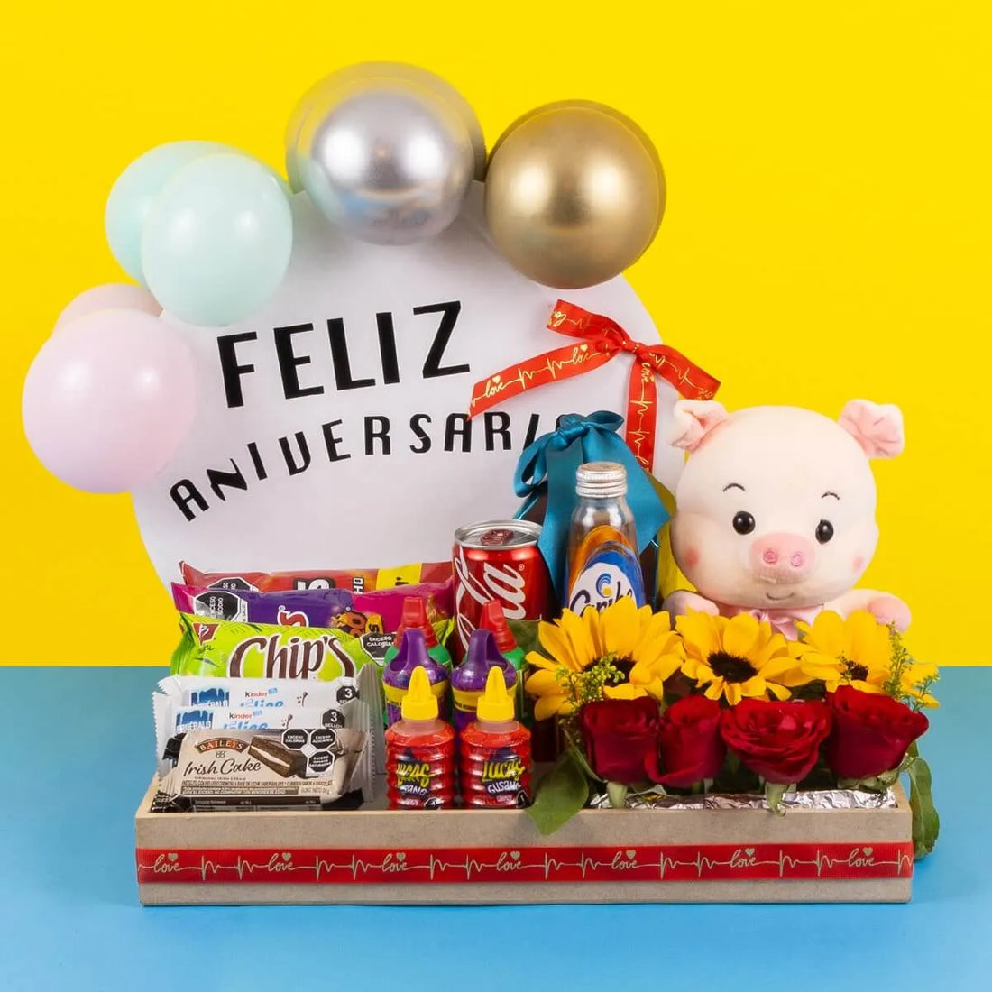 Arreglo de Dulces y Botanas Feliz Aniversario