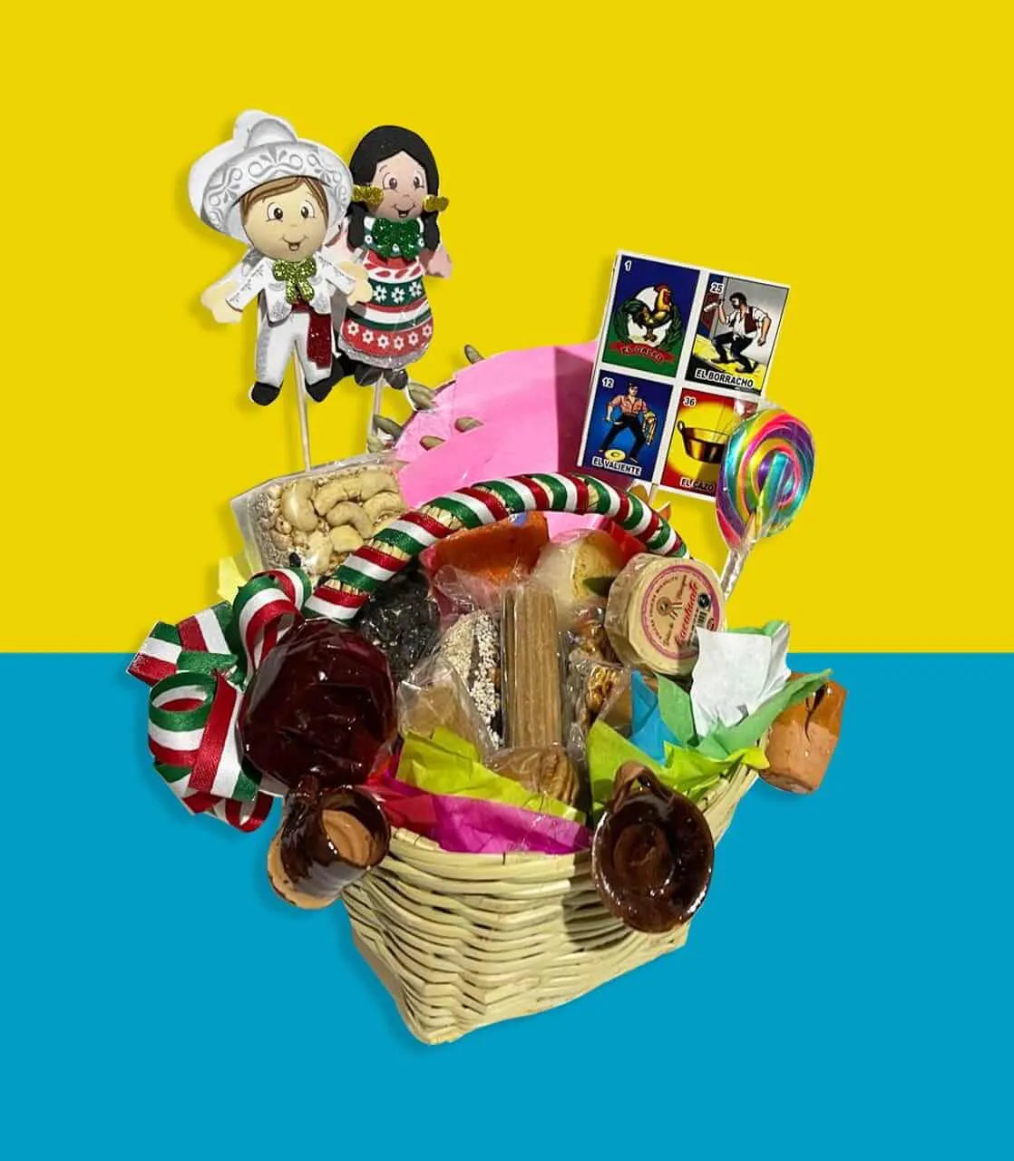 Arreglo de dulces mexicanos canasta y lotería